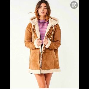 Women’s Sherpa Aviator Coat by Urban Oufitters - Sz Small ❄️